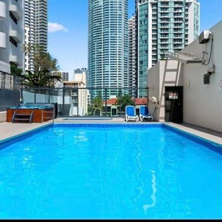 Fabulous Sea Views In The Heart Of Surfers Apartment โกลด์โคสต์ ภายนอก รูปภาพ