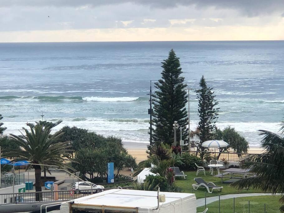 Fabulous Sea Views In The Heart Of Surfers Apartment โกลด์โคสต์ ภายนอก รูปภาพ